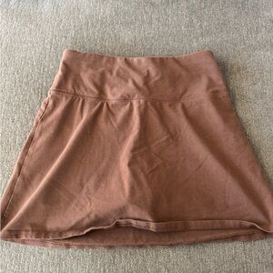 Brown short skirt